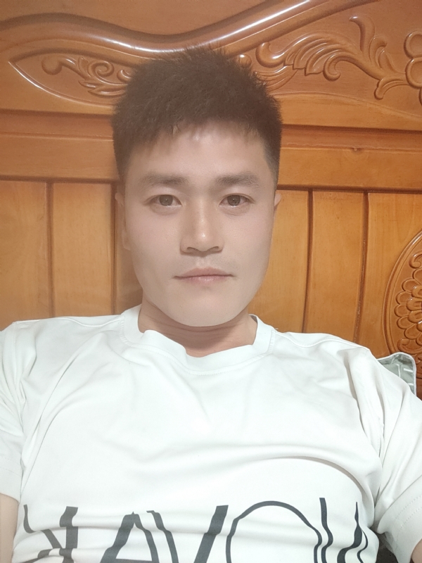 网球罗的第三张照片--盐城相亲服务中心
