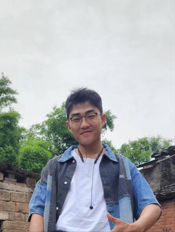 越努力越幸运的第一张照片--盐城相亲服务中心