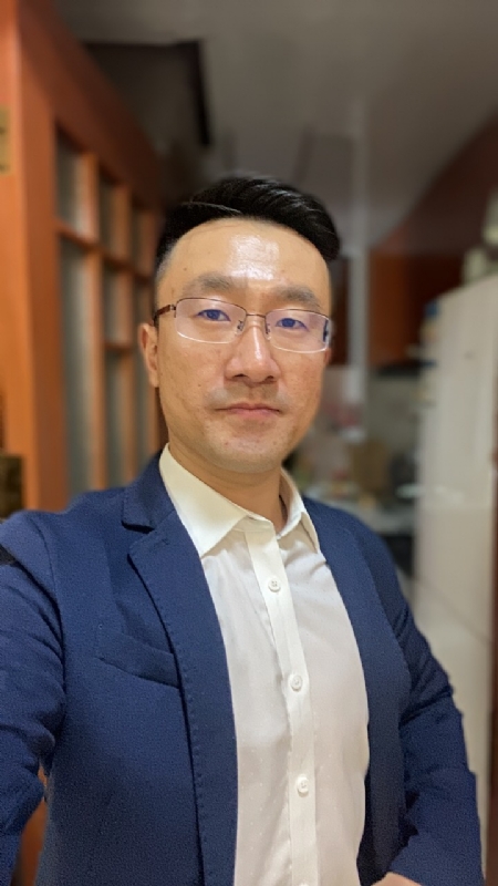 笑看人生的第一张照片--盐城相亲服务中心