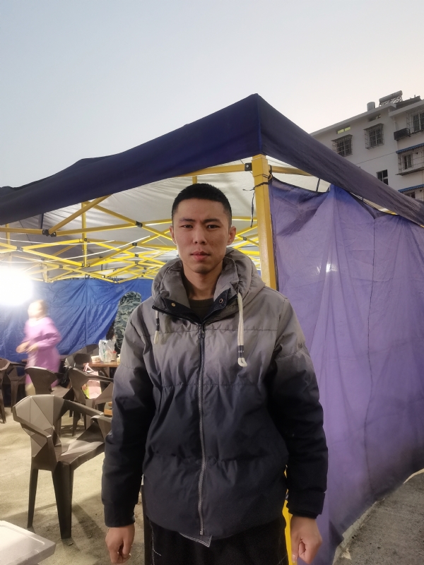谁谁谁的第一张照片--盐城相亲服务中心