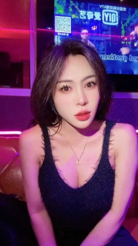 素素可月的第一张照片--盐城相亲服务中心