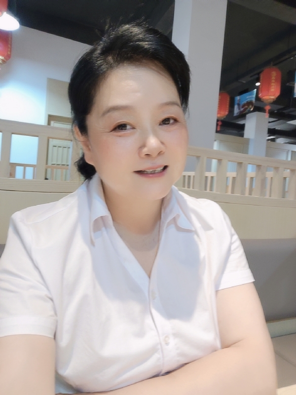 丁姐爱生活的第一张照片--盐城相亲服务中心