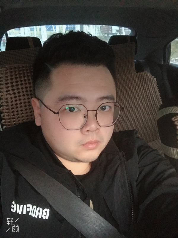 欢笑的第一张照片--盐城相亲服务中心
