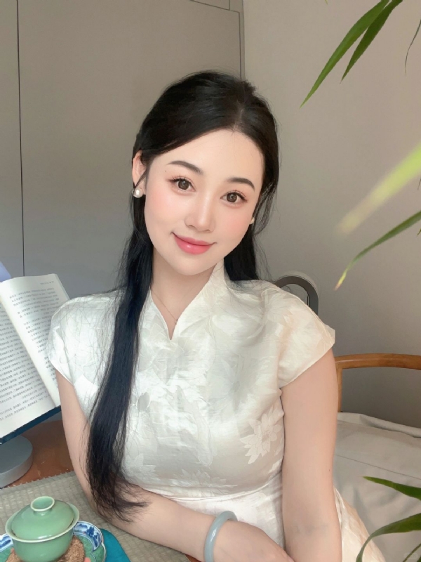 小慧的第一张照片--盐城相亲服务中心