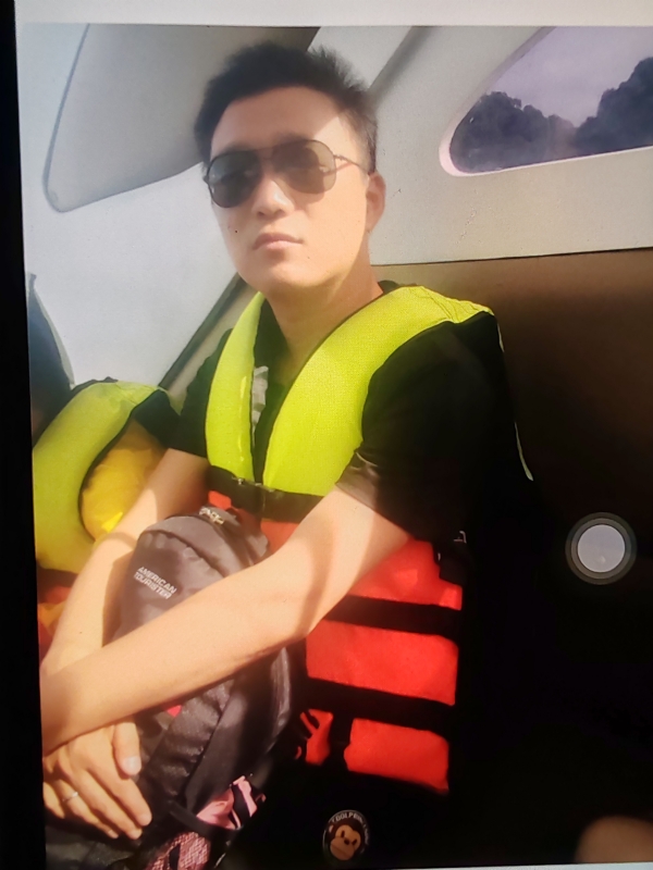 座看烟霞散的第一张照片--盐城相亲服务中心