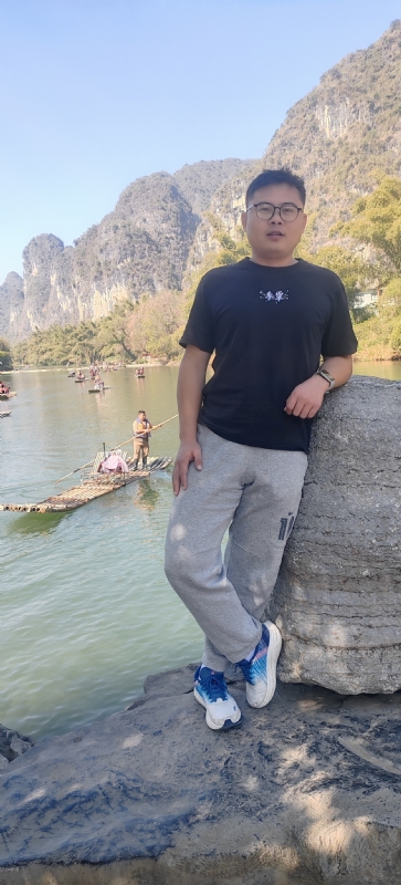 受过伤的狼的第三张照片--盐城相亲服务中心