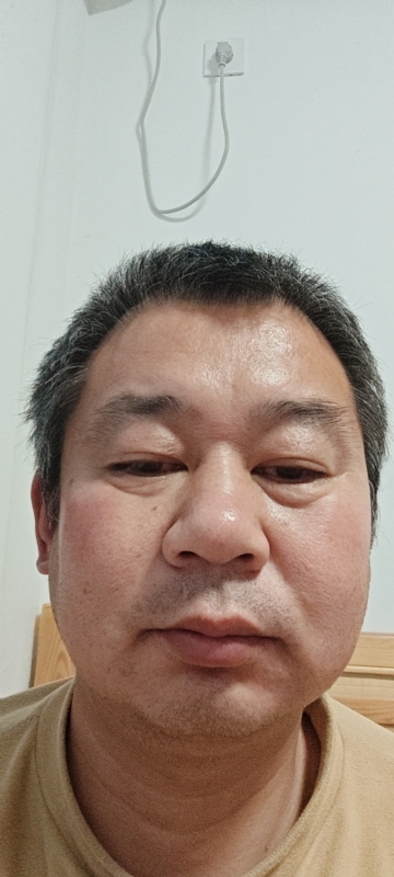 龙万的第一张照片--盐城相亲服务中心
