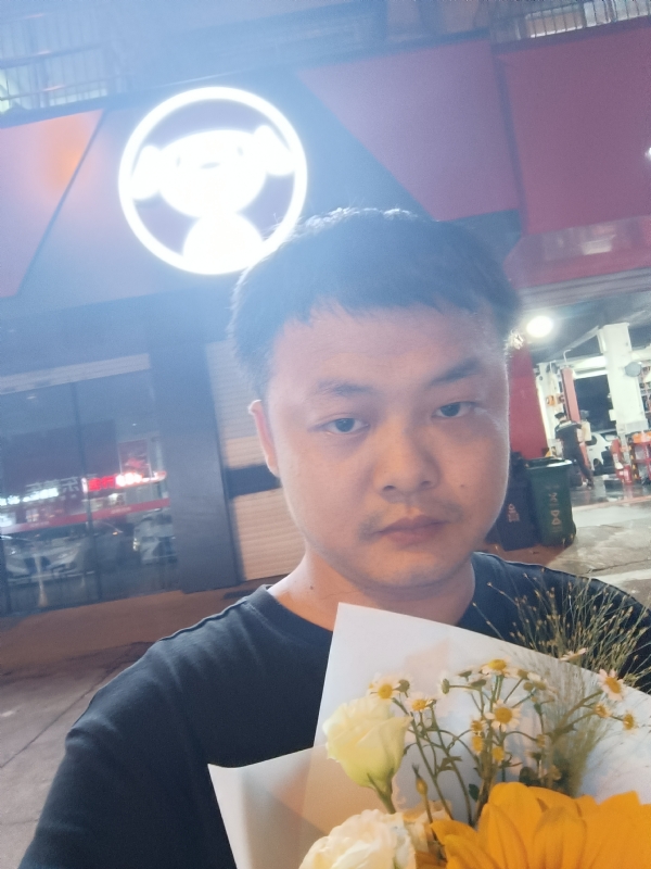 小陈的第一张照片--盐城相亲服务中心