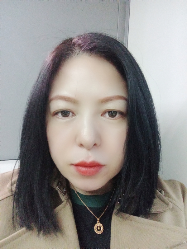 尘颜的第一张照片--盐城相亲服务中心