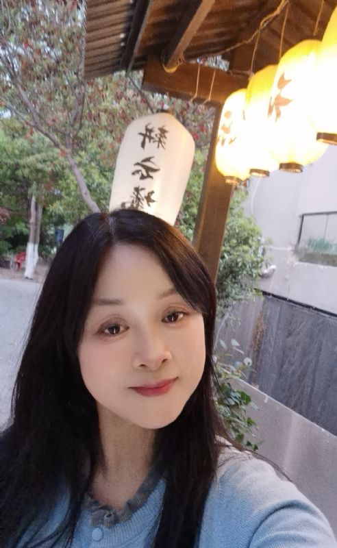 伊伊的第一张照片--盐城相亲服务中心