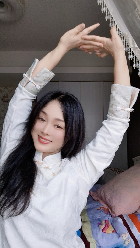 伊伊的第三张照片--盐城相亲服务中心
