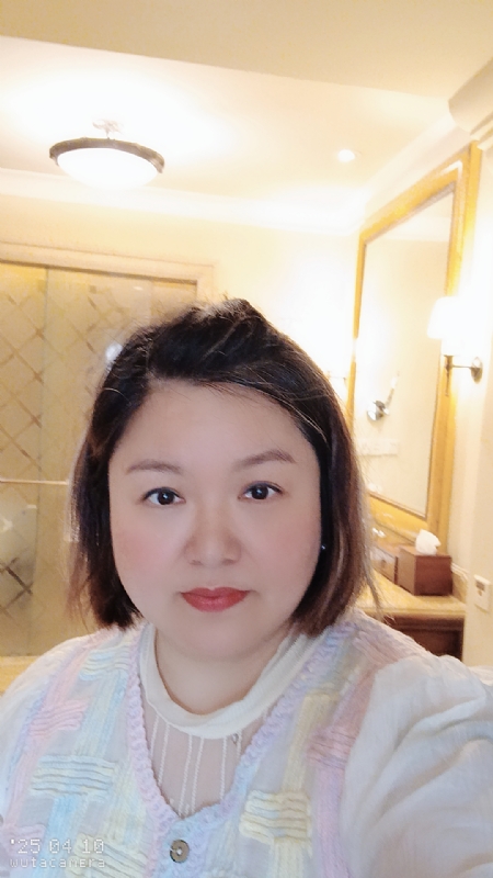 衎静玲瓏的第二张照片--盐城相亲服务中心