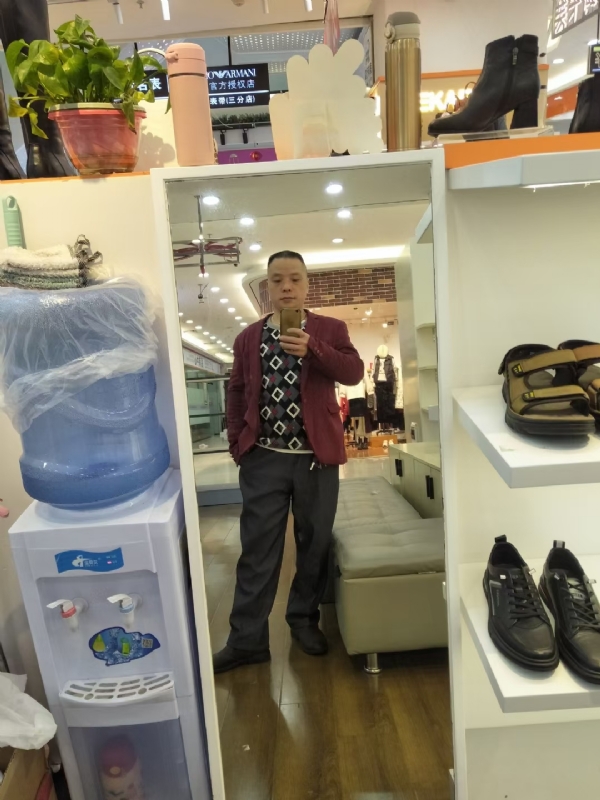 真诚征婚的第四张照片--盐城相亲服务中心