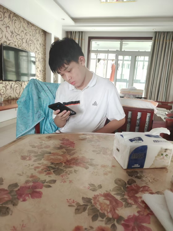 铁在烧的第一张照片--盐城相亲服务中心
