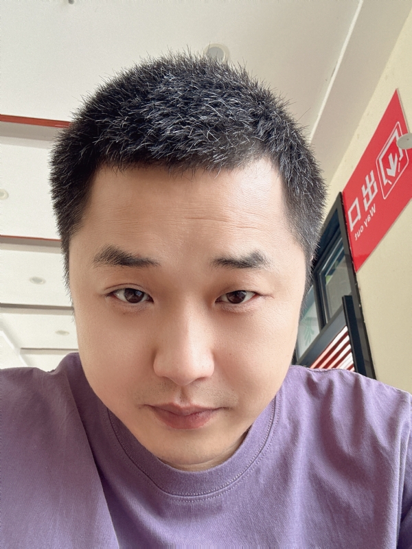 五是五的第一张照片--盐城相亲服务中心