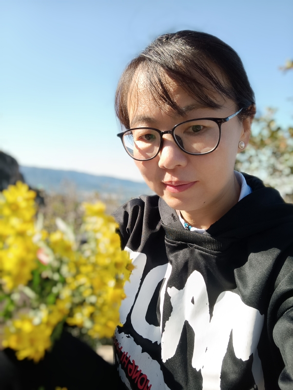 丽丽的第一张照片--盐城相亲服务中心