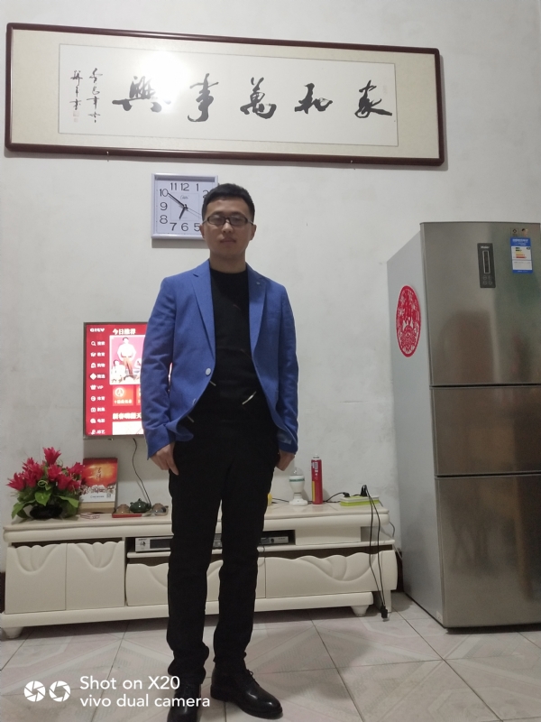 孤独的狼的第一张照片--盐城相亲服务中心