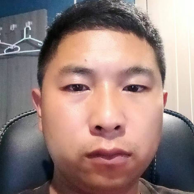 孤独的人的第一张照片--盐城相亲服务中心