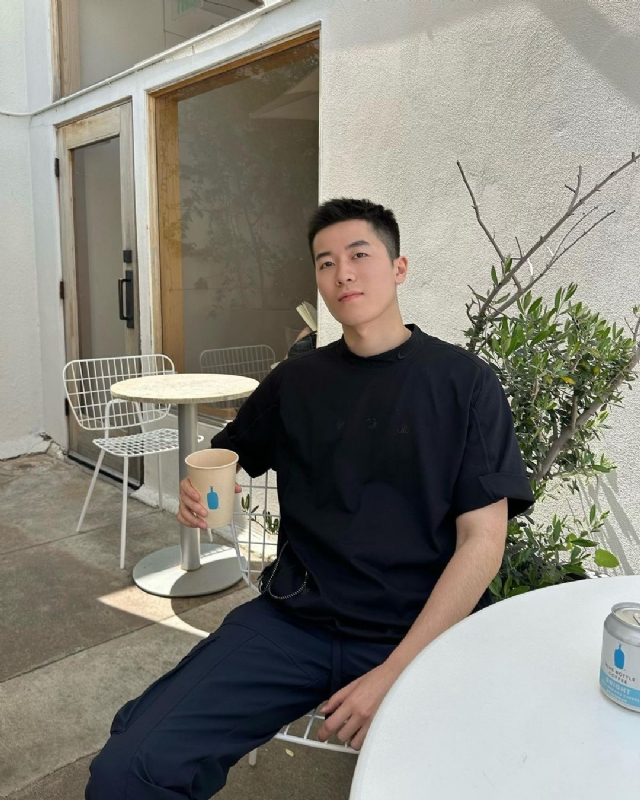 VV的第二张照片--盐城相亲服务中心