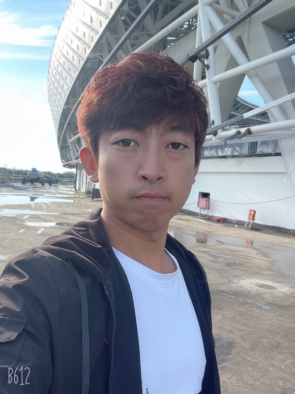 绅士大男孩的第一张照片--盐城相亲服务中心