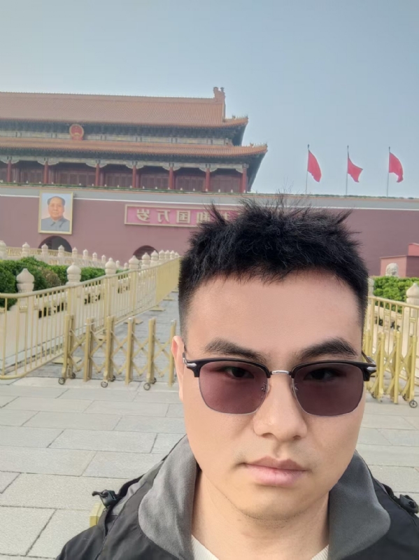 喧嚣的风的第一张照片--盐城相亲服务中心