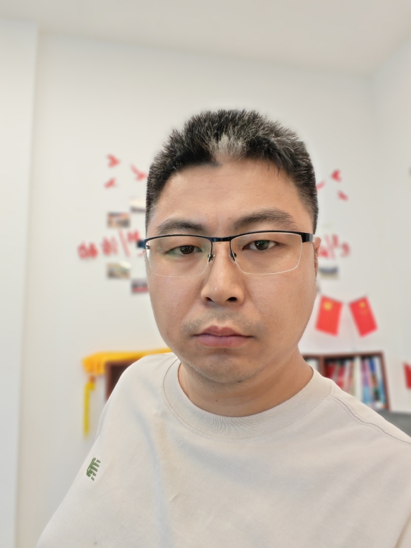 苦海寻舟的第一张照片--盐城相亲服务中心