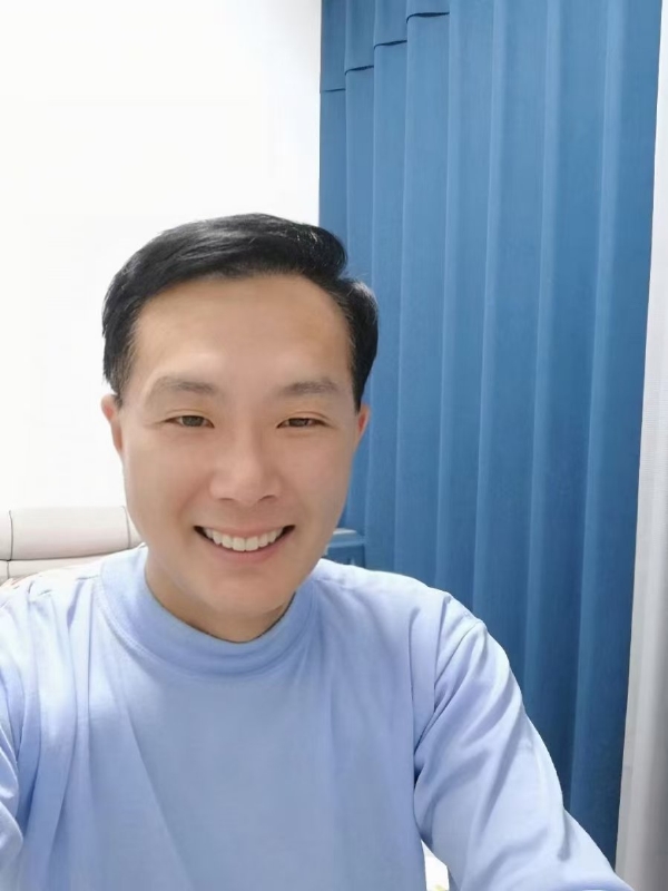 枫叶的第三张照片--盐城相亲服务中心