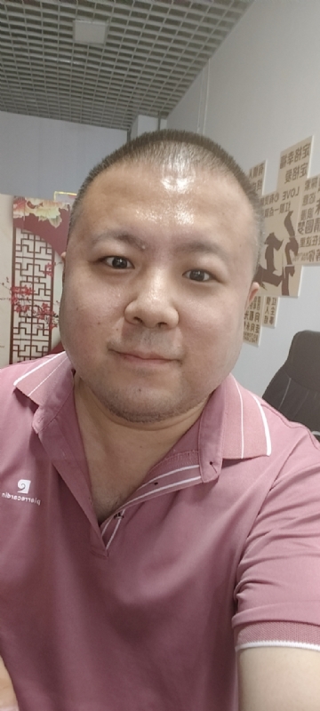 漫步星辰的第一张照片--盐城相亲服务中心