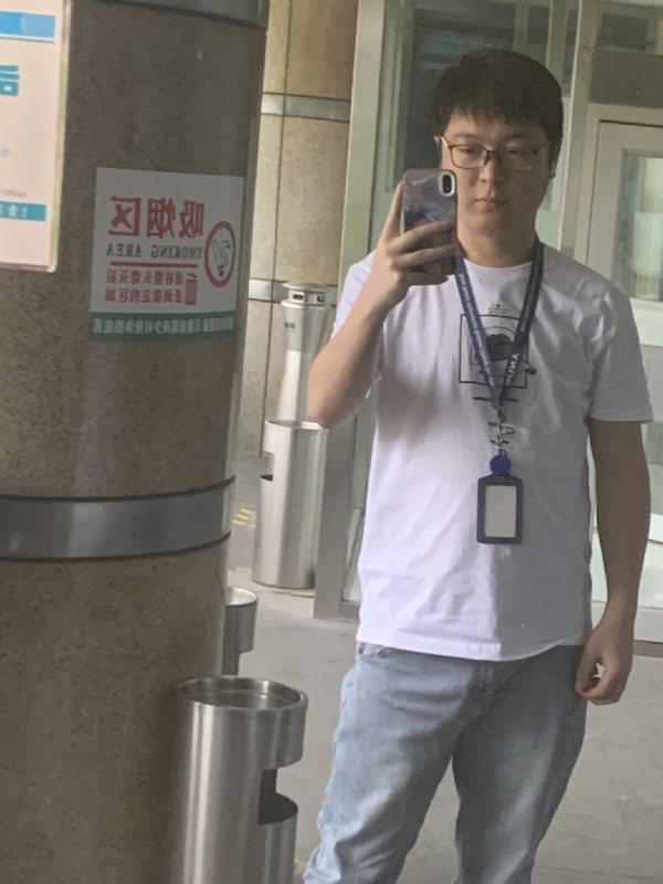 潜伏的第一张照片--盐城相亲服务中心