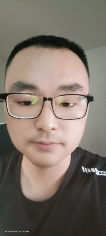 潮湿的心的第一张照片--盐城相亲服务中心