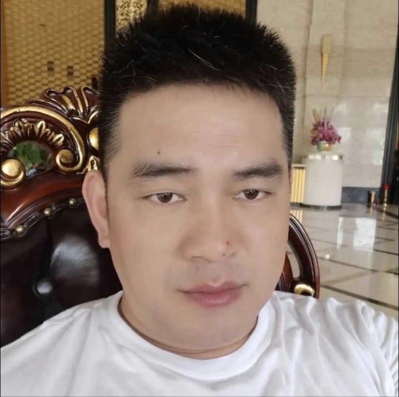 随风的第一张照片--盐城相亲服务中心