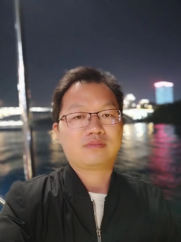 祝你平安的第一张照片--盐城相亲服务中心