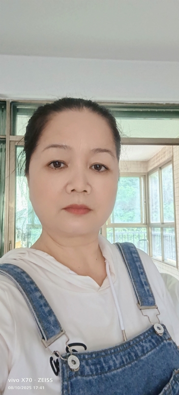 小巧玲珑的第一张照片--盐城相亲服务中心