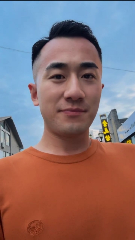 往事随风的第一张照片--盐城相亲服务中心