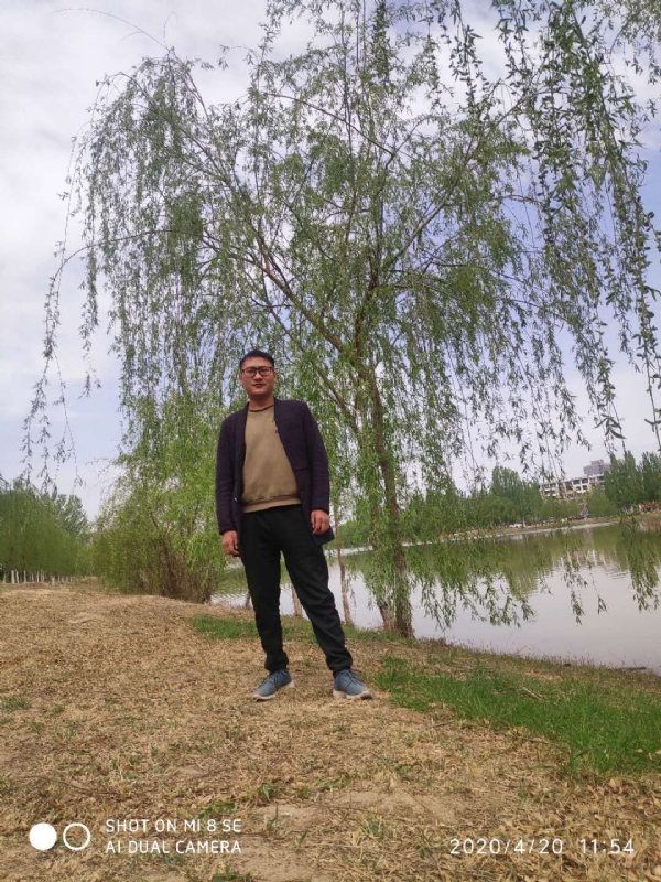 风中的烟头的第一张照片--盐城相亲服务中心