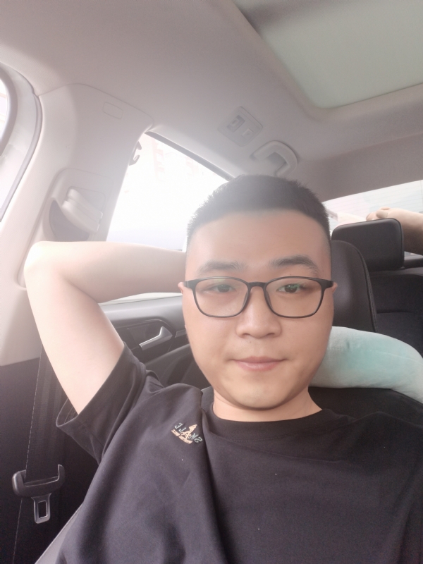 JingY的第一张照片--盐城相亲服务中心