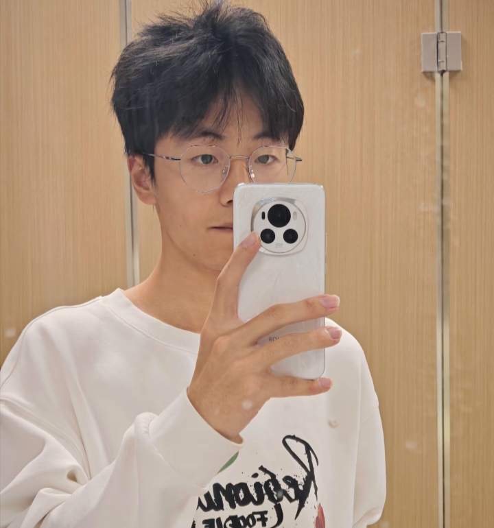 张浩博的第四张照片--盐城相亲服务中心