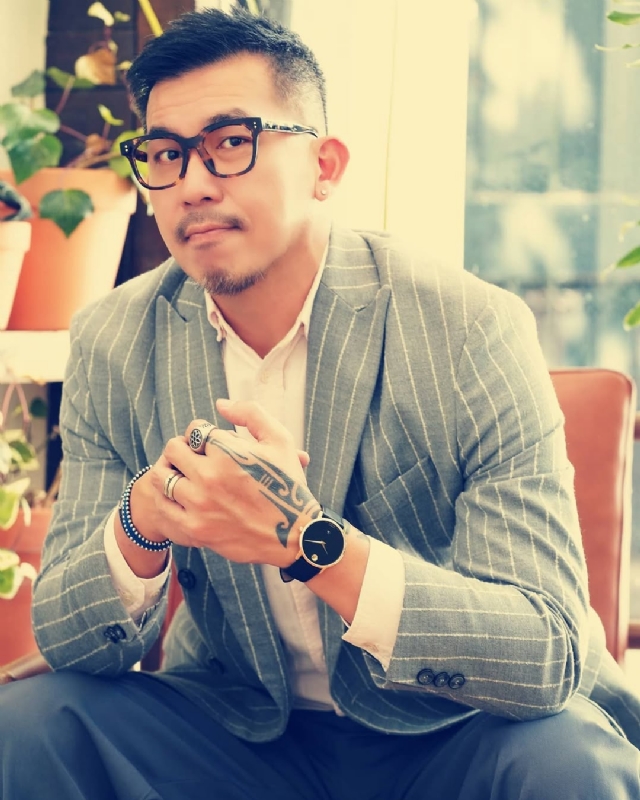 晚风渡半舟的第一张照片--盐城相亲服务中心