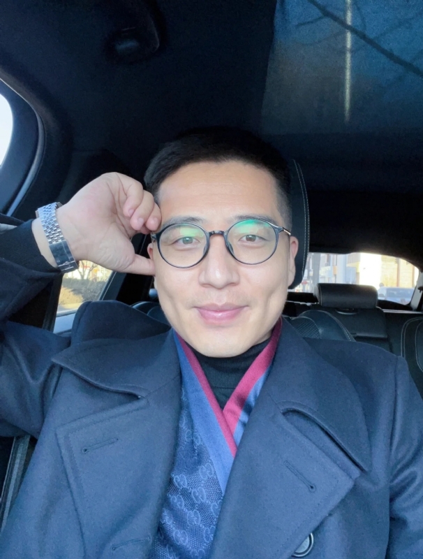 只为与你相遇的第二张照片--盐城相亲服务中心