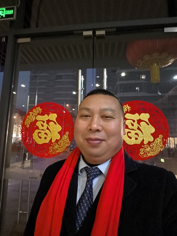 半百悟红尘的第一张照片--盐城相亲服务中心