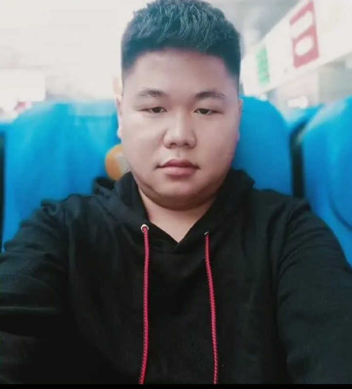 黄斌的第一张照片--盐城相亲服务中心