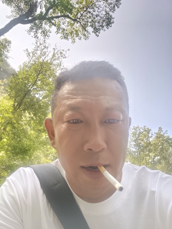 中年大叔的第一张照片--盐城相亲服务中心