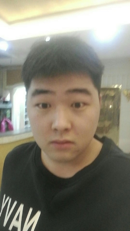 丹尼的第二张照片--盐城相亲服务中心