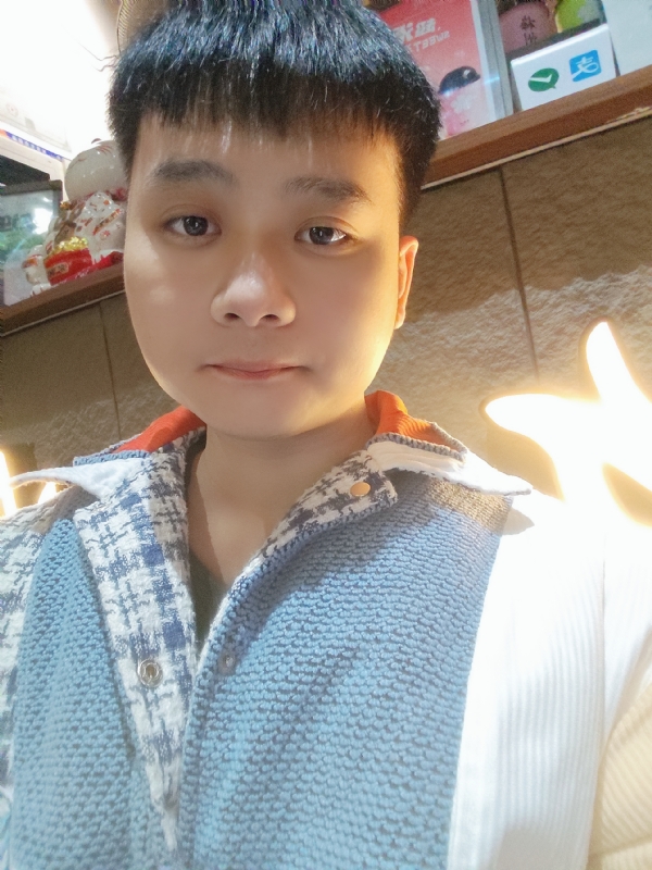 侯侯的第一张照片--盐城相亲服务中心