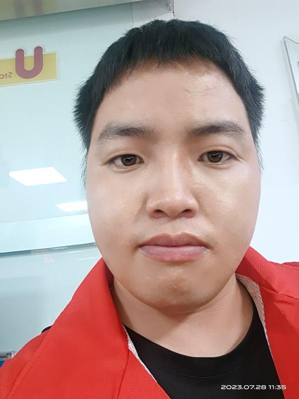 匆忙的第二张照片--盐城相亲服务中心