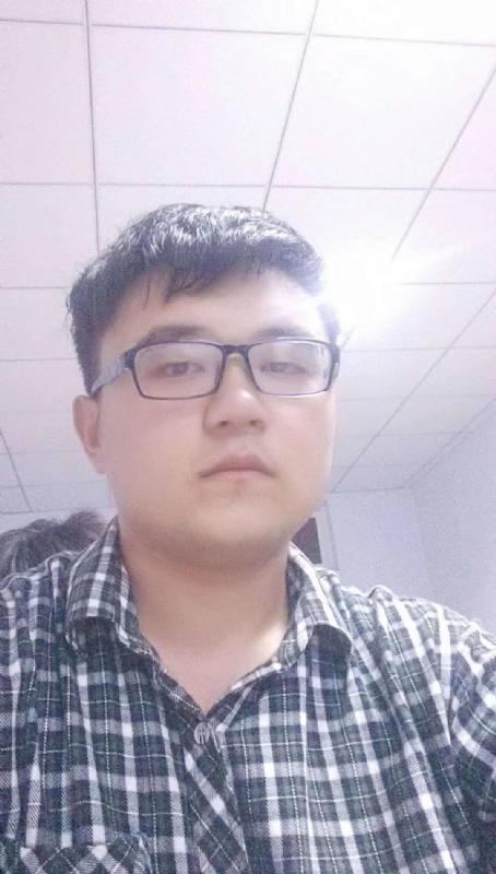 颜色不一样的黄的第一张照片--盐城相亲服务中心