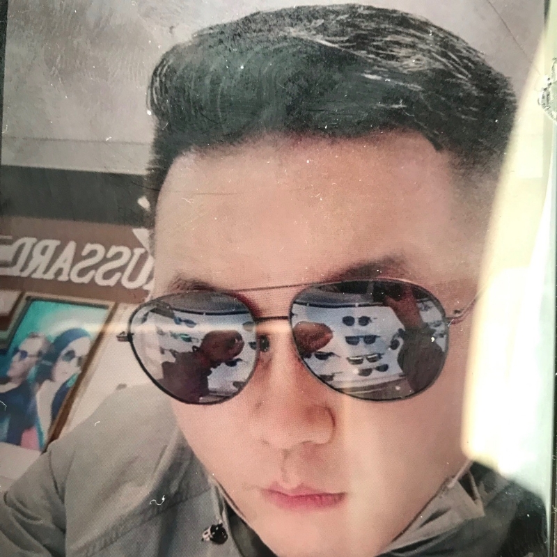 至尊宝的第一张照片--盐城相亲服务中心