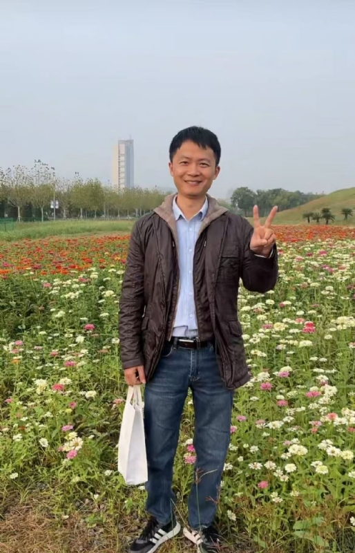 云淡风轻的第一张照片--盐城相亲服务中心