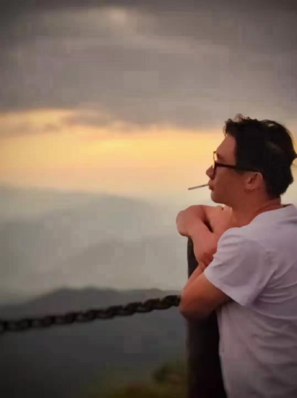 心有山海静而无边的第二张照片--盐城相亲服务中心